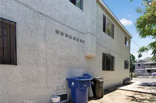 427 E 25th St, Los Angeles, CA 90011 - Photo 7