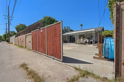 23328 Gilmore Street, West Hills, CA 91307 - Photo 33