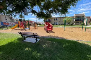 801 K-4 S Lyon, Santa Ana, CA 92705 - Photo 5