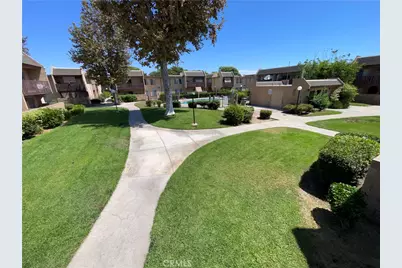 801 K-4 S Lyon #165, Santa Ana, CA 92705 - Photo 3