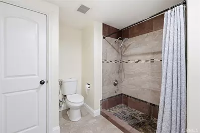1946 W Broadway, Anaheim, CA 92804 - Photo 13