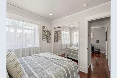 329 Eliot Lane, Long Beach, CA 90814 - Photo 13