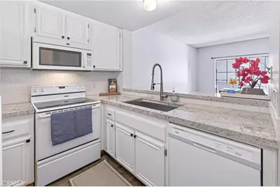 730 W 4th Street #308, Long Beach, CA 90802 - Photo 7