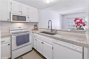 730 W 4th St, Long Beach, CA 90802 - Photo 7