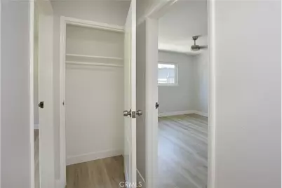 2105 W Hall, Santa Ana, CA 92704 - Photo 15