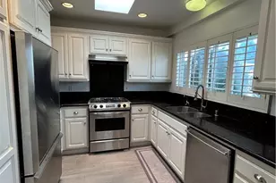 103 Yorktown, Newport Beach, CA 92660 - Photo 37