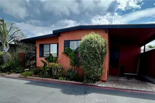 103 Yorktown, Newport Beach, CA 92660 - Photo 3