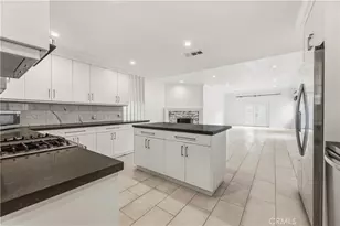 18816 Superior St, Northridge, CA 91324 - Photo 15