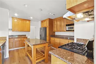 1131 E 2nd, Long Beach, CA 90802 - Photo 11