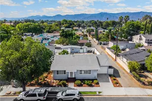308 W 10th St, Corona, CA 92882 - Photo 9