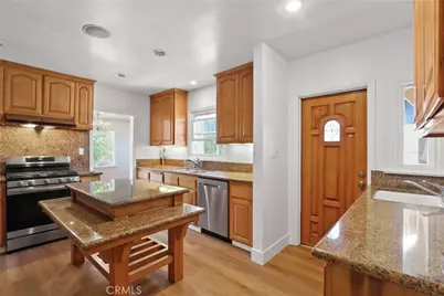 1131 E 2nd, Long Beach, CA 90802 - Photo 9