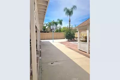 2130 Willowbrook, Perris, CA 92571 - Photo 7