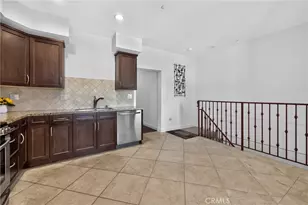 12645 Oxnard, Los Angeles, CA 91606 - Photo 21