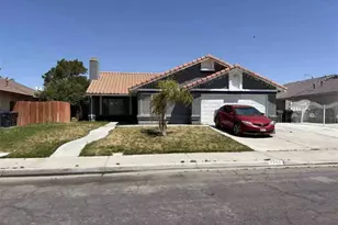 2737 La Vida Dr, Lancaster, CA 93535 - Photo 1
