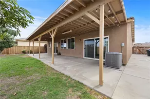 8209 Coral Point Ct, Bakersfield, CA 93313 - Photo 33