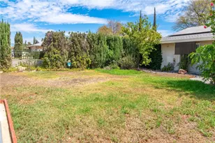 9087 Rosecrest Ln, Fontana, CA 92335 - Photo 9