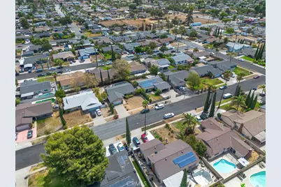9087 Rosecrest, Fontana, CA 92335 - Photo 5