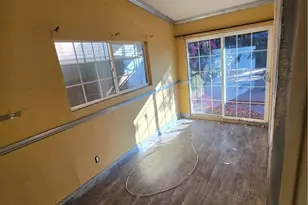 5925 Whitnall Hwy, Los Angeles, CA 91601 - Photo 33