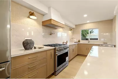 14064 Tiffany Drive, Westminster, CA 92683 - Photo 13