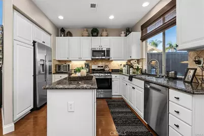 2 Daybreak, Rancho Santa Margarita, CA 92688 - Photo 5