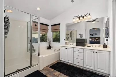 2 Daybreak, Rancho Santa Margarita, CA 92688 - Photo 17