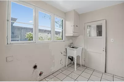 1791 Navarro, Pasadena, CA 91103 - Photo 23