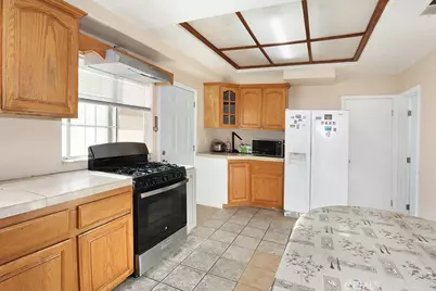 5214 W 3rd, Santa Ana, CA 92703 - Photo 11
