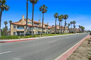 2000 Pacific Coast Hwy Apt 308, Huntington Beach, CA 92648 - Photo 3