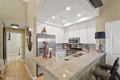 2000 Pacific Coast Hwy Apt 308, Huntington Beach, CA 92648 - Photo 19