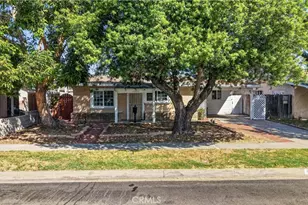 12017 208th, Lakewood, CA 90715 - Photo 5