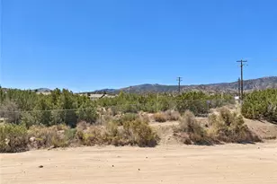2142 Cbs (Trinity) Ln, Pinon Hills, CA 92372 - Photo 7