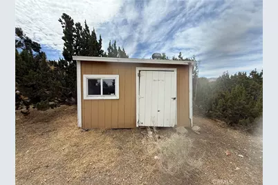 2142 Cbs (Trinity) Lane, Pinon Hills, CA 92372 - Photo 23