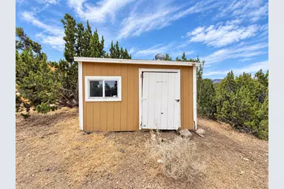 2142 Cbs (Trinity) Lane, Pinon Hills, CA 92372 - Photo 29
