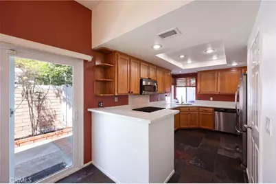 2210 Pacific Ave. #F1, Costa Mesa, CA 92627 - Photo 3