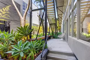 1037 N Laurel Ave, West Hollywood, CA 90046 - Photo 25