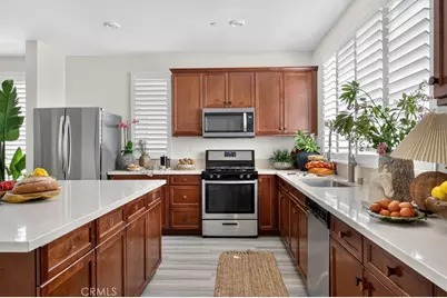 10670 Paramount Boulevard, Downey, CA 90241 - Photo 7