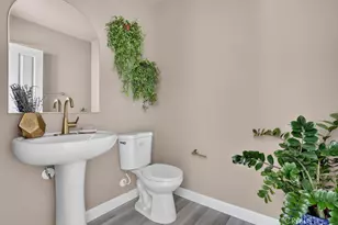 10670 Paramount Blvd, Downey, CA 90241 - Photo 27