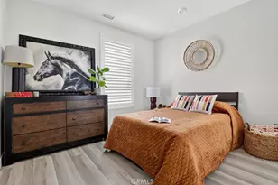 10670 Paramount Blvd, Downey, CA 90241 - Photo 23