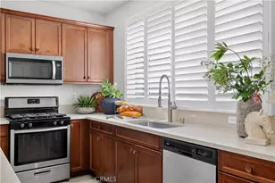 10670 Paramount Blvd, Downey, CA 90241 - Photo 11
