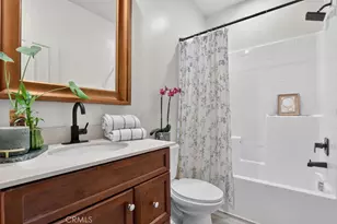 10670 Paramount Blvd, Downey, CA 90241 - Photo 25