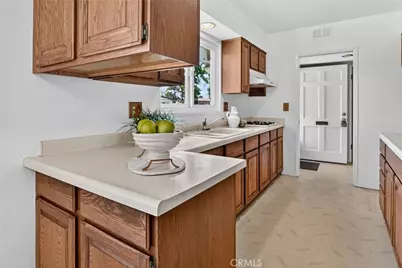 413 S Falcon Street, Anaheim, CA 92804 - Photo 9