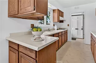 413 S Falcon St, Anaheim, CA 92804 - Photo 9