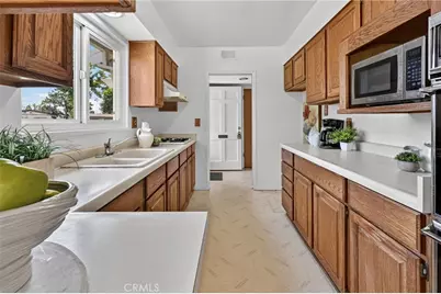 413 S Falcon Street, Anaheim, CA 92804 - Photo 13