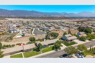 2437 N Sycamore, Rialto, CA 92377 - Photo 41