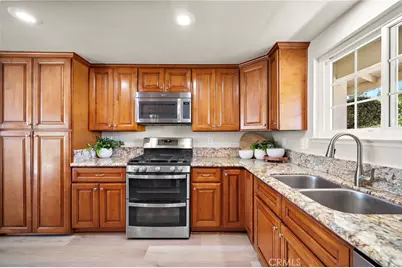 2437 N Sycamore, Rialto, CA 92377 - Photo 13