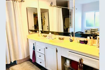 1919 Coronet Ave #203, Anaheim, CA 92801 - Photo 17