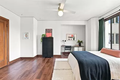 315 W 3rd #401, Long Beach, CA 90802 - Photo 17