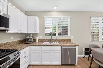 10947 Periwinkle, Riverside, CA 92503 - Photo 19