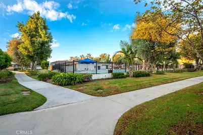 11264 Morgen Way, Cypress, CA 90630 - Photo 45