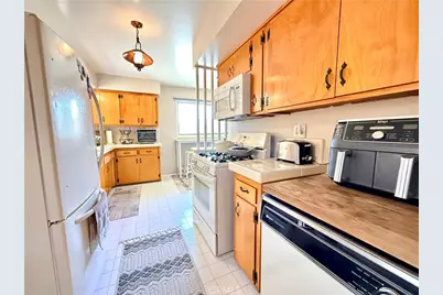 243 E Harrison, Pomona, CA 91767 - Photo 15